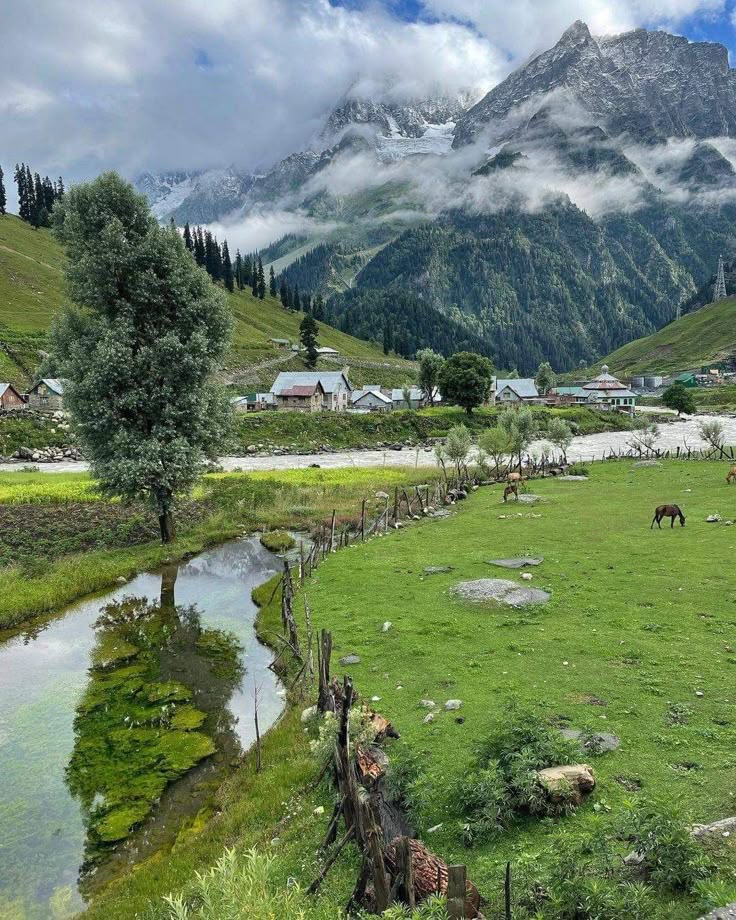 Sonamarg Himalayan glacier